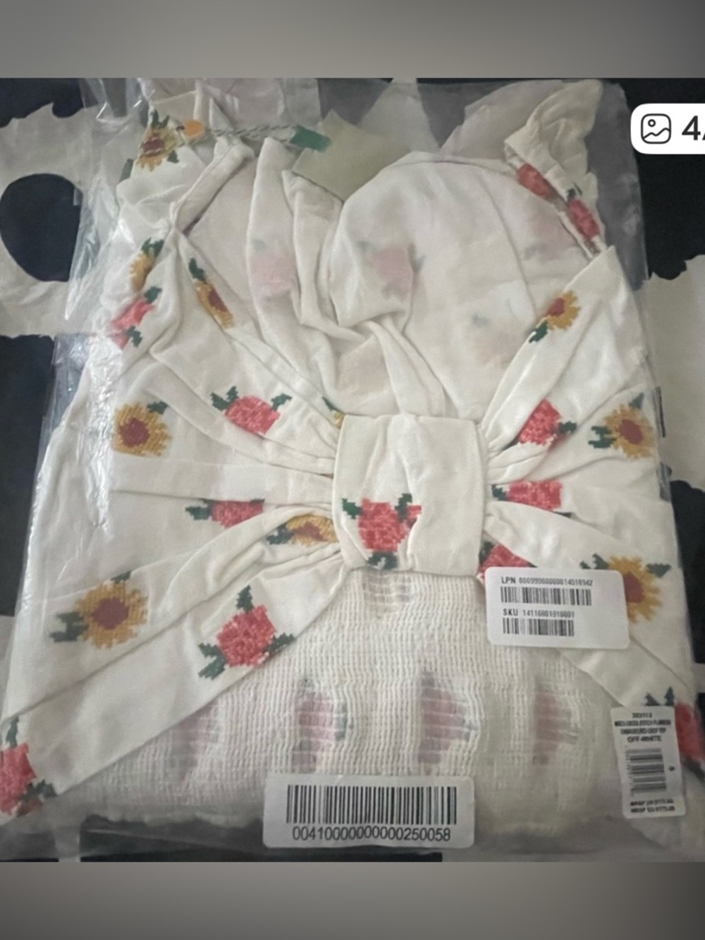 FARM Rio Embroidered Floral Crop Top. Size S. NWT. MSRP $178. - Picture 5 of 6